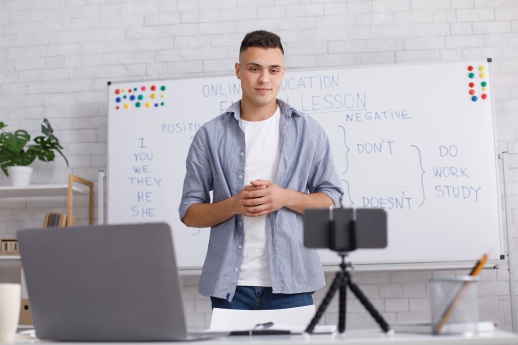 Student gives classroom presentation